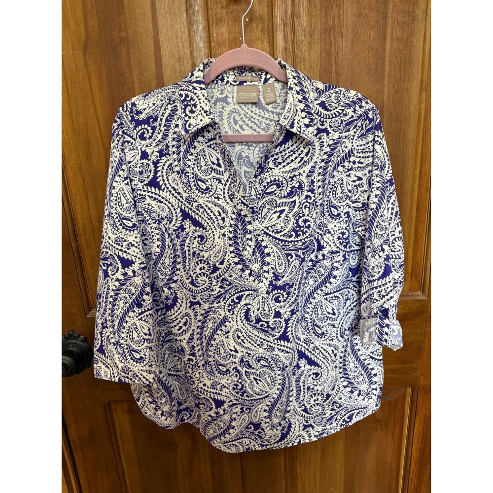 Chicos Blue White Paisley Wrinkle Resistant Cotton Button Down Shirt Size 2 L